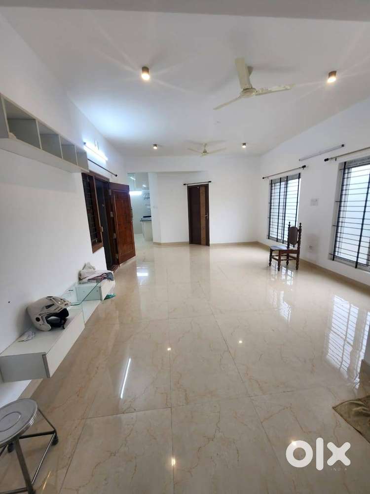 South end Circle Metro station Basavanagudi 3BHK House for lease