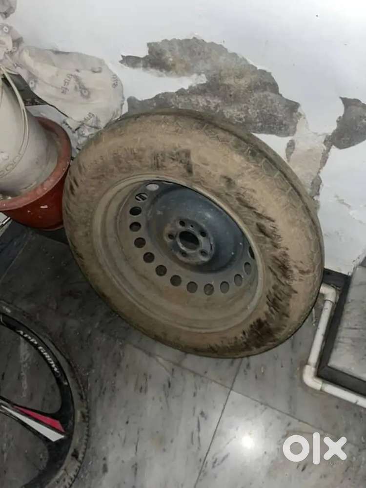 Xuv7OO tyre with steel rim