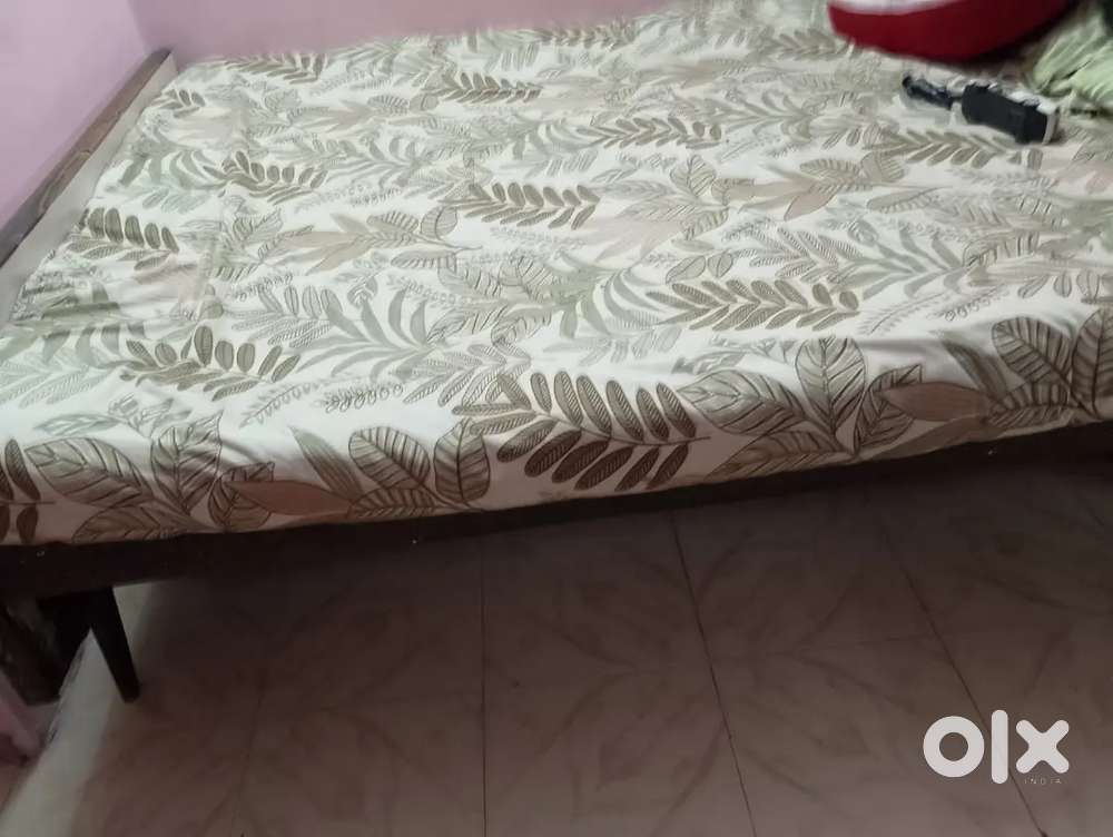Single cot bed with matress