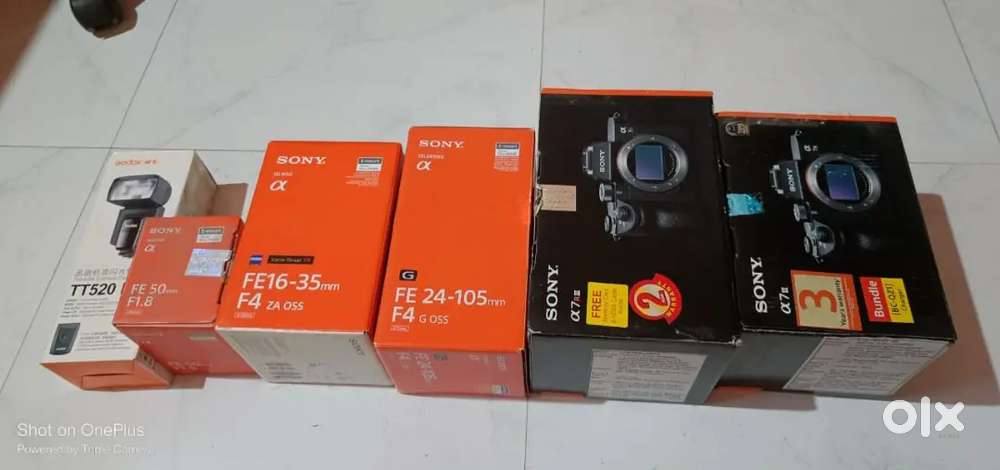 Sony A7R3 body + 24/ 105 lens + battery,Sony A7m3 body16/35mm, 50 mm