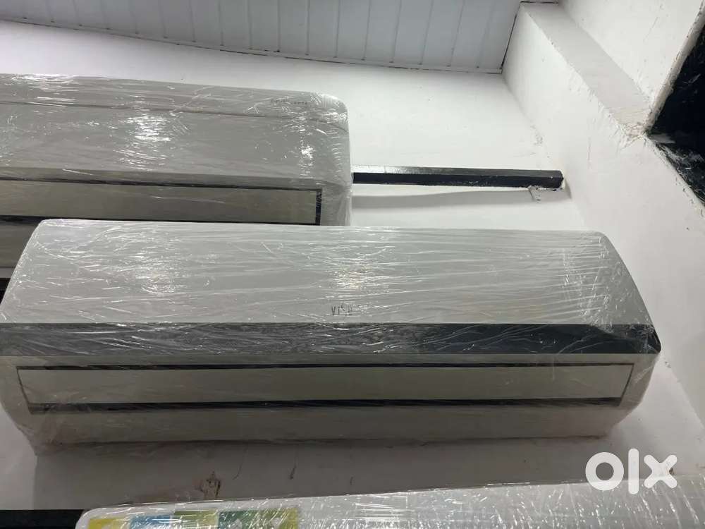 1.5 ton split AC with warranty and good condition