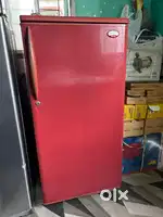 180L Single Door Fridge – Excellent Condition for Urgent Sale.
