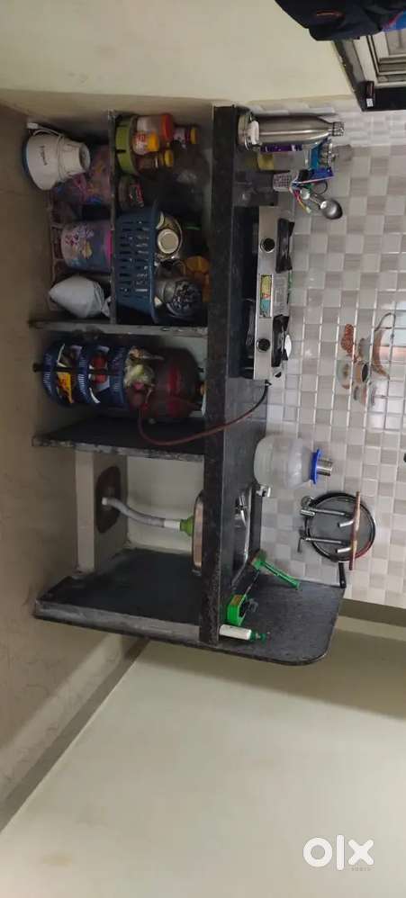 One roommate required for single room