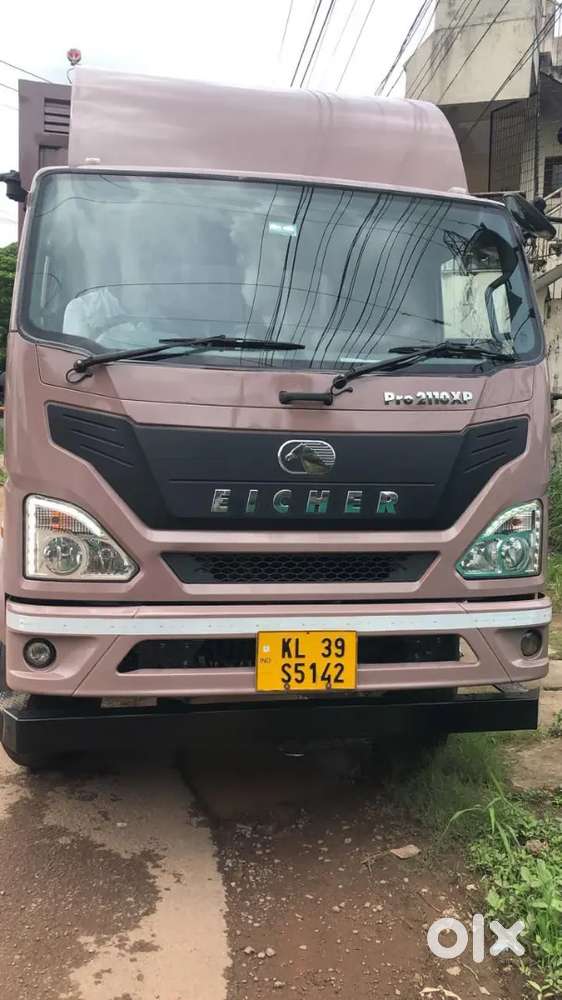 Urgently required heavy drivers