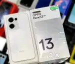 Oppo Reno 13 phone selling