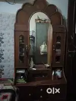 Dressing table