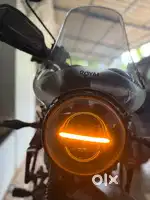 Minus headlight one week used for himalayan 411