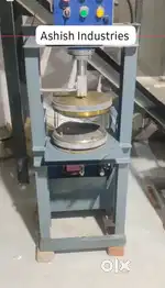 Hydraulic paper plate machine