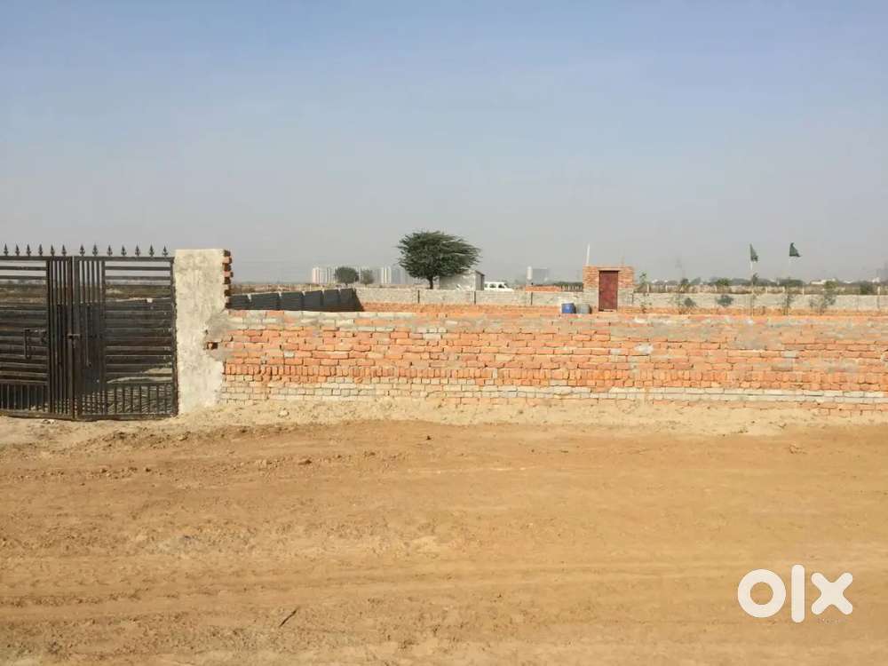 Ready to move project 9 hajar rs gaj noida or faridabad highway k paas