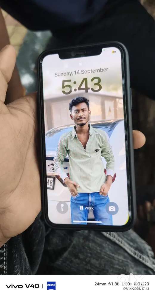 iPhone 11pro 256gb battery 100%