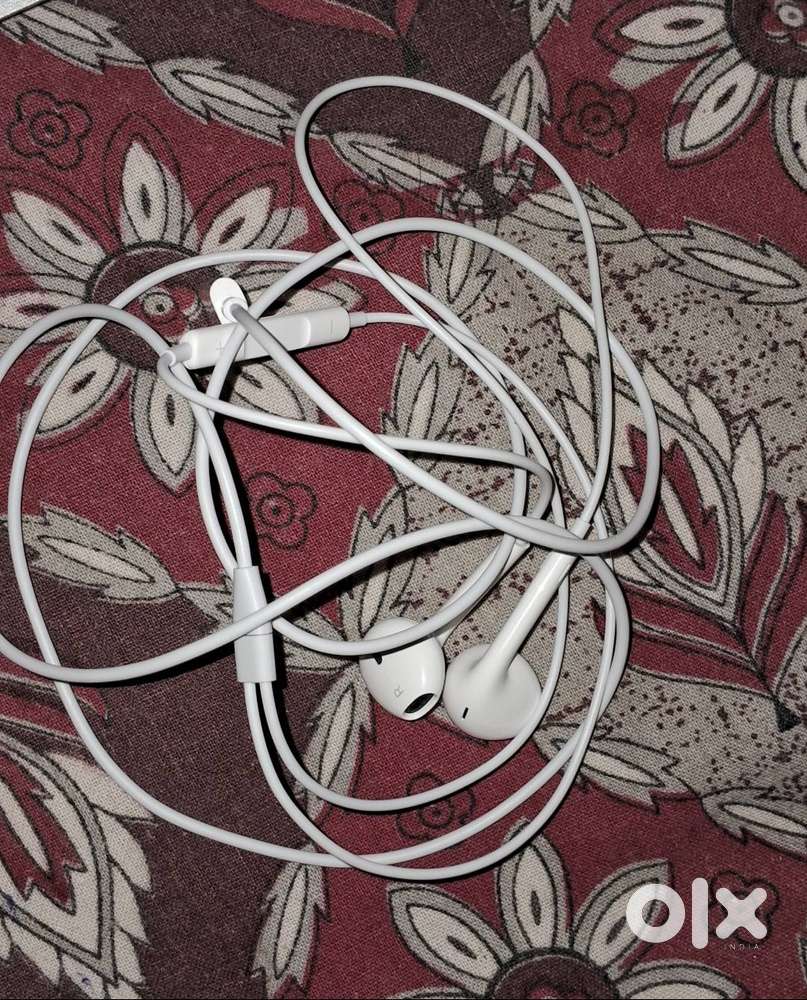 Brand New Apple Earphone