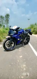 YAMAHA R15v3 good condition koe kmi nhi