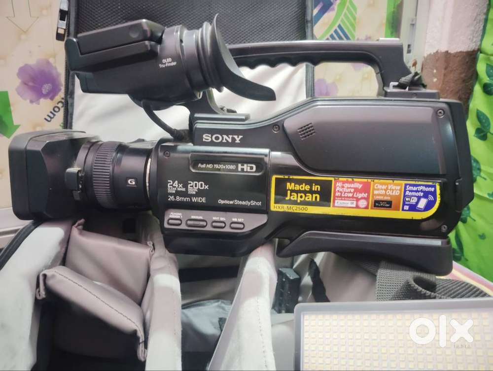Sony P2500 Superb condition with original bag with original Led