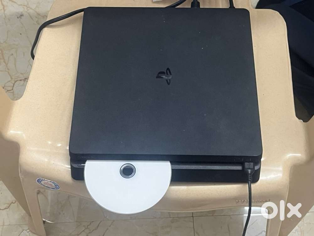 PS4 Console (Version 12.02)  Full Set  Best Price
