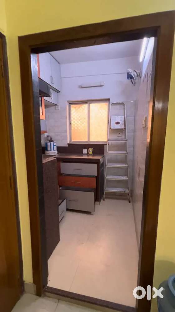 2 BHK READY TO MOVE FULL FURNISHED FLAT SELL