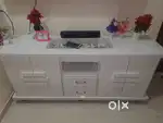 Tv unit I wan to sell Rs.8000