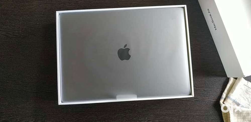 Apple Macbook air M1