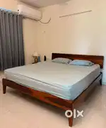 King size sheesham wood bed & 10inch memory foan pocket spring mattres