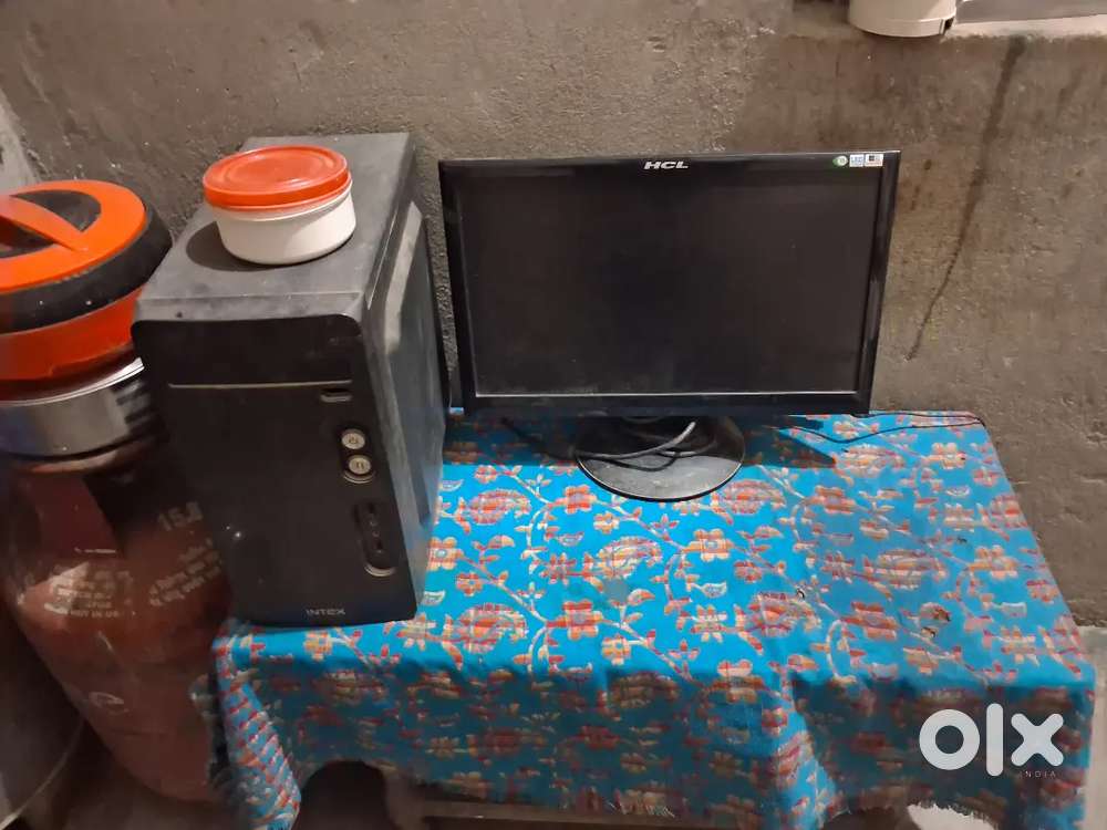 ACER WITH CPU NO KEYBOARD