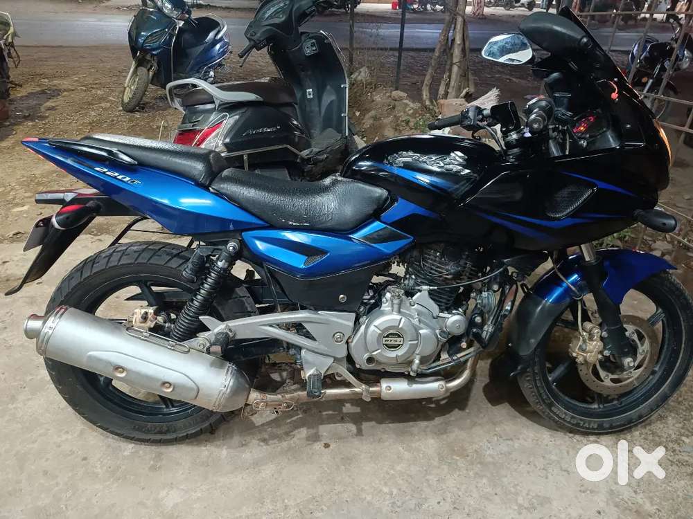Pulsar220 baajaj
