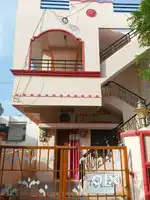 Near Majestic and AZ function hall, no water problem spacious