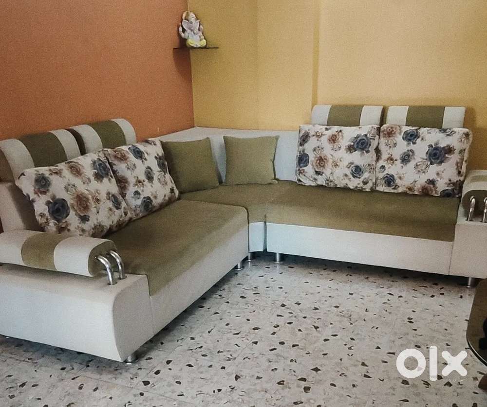 5 seater sofa sell in a good condition