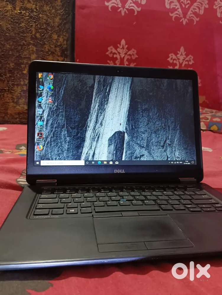 Dell laptop i5 12gb RAM 256gb SSD