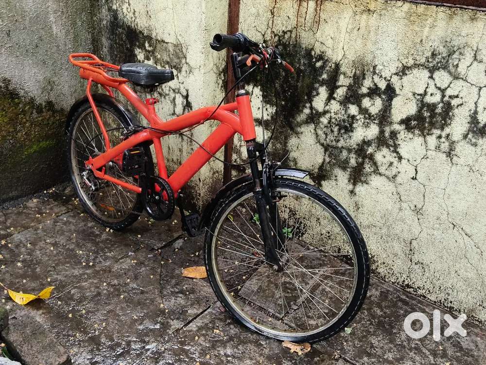 Hercules 6 speed gear fast cycle.