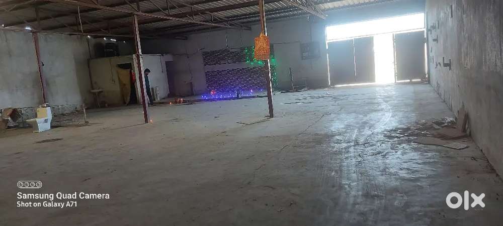 Godam near Maruti Suzuki Service,  Sports college road,  gkp