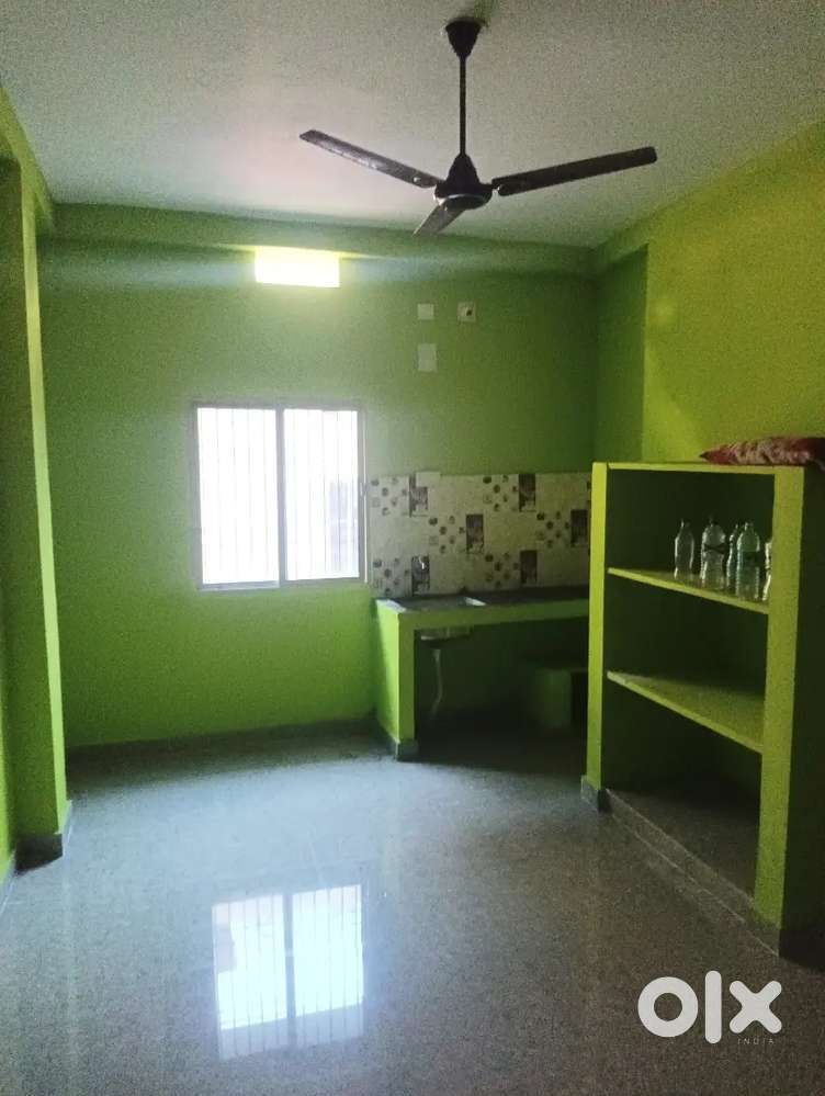 House for rent only for bechlor boy