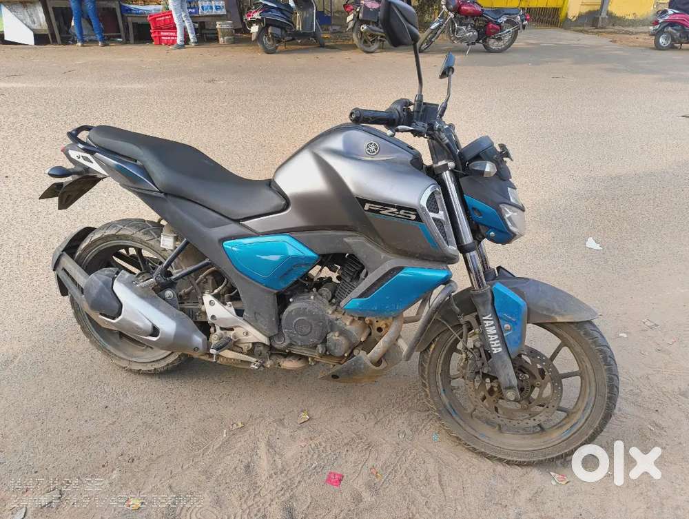Yamaha FZS