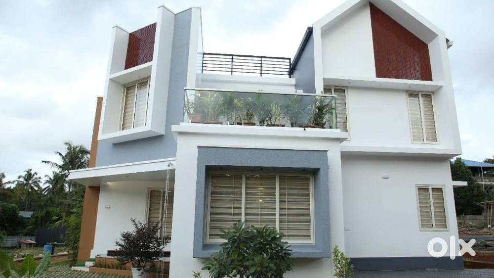 Villa for sale in Chitilappilly, Thrissur P-00807
