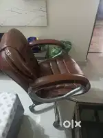 Revolving chair