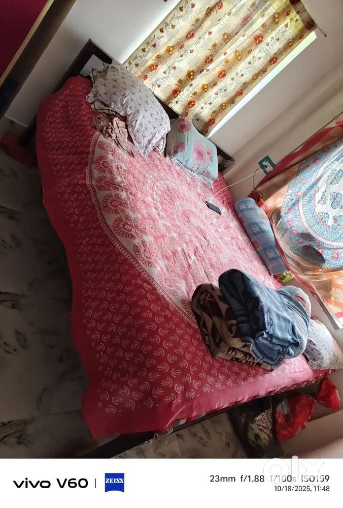Double bed 6/7