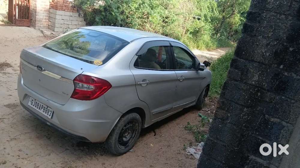 Ford Figo 2015 Diesel 124600 Km Driven