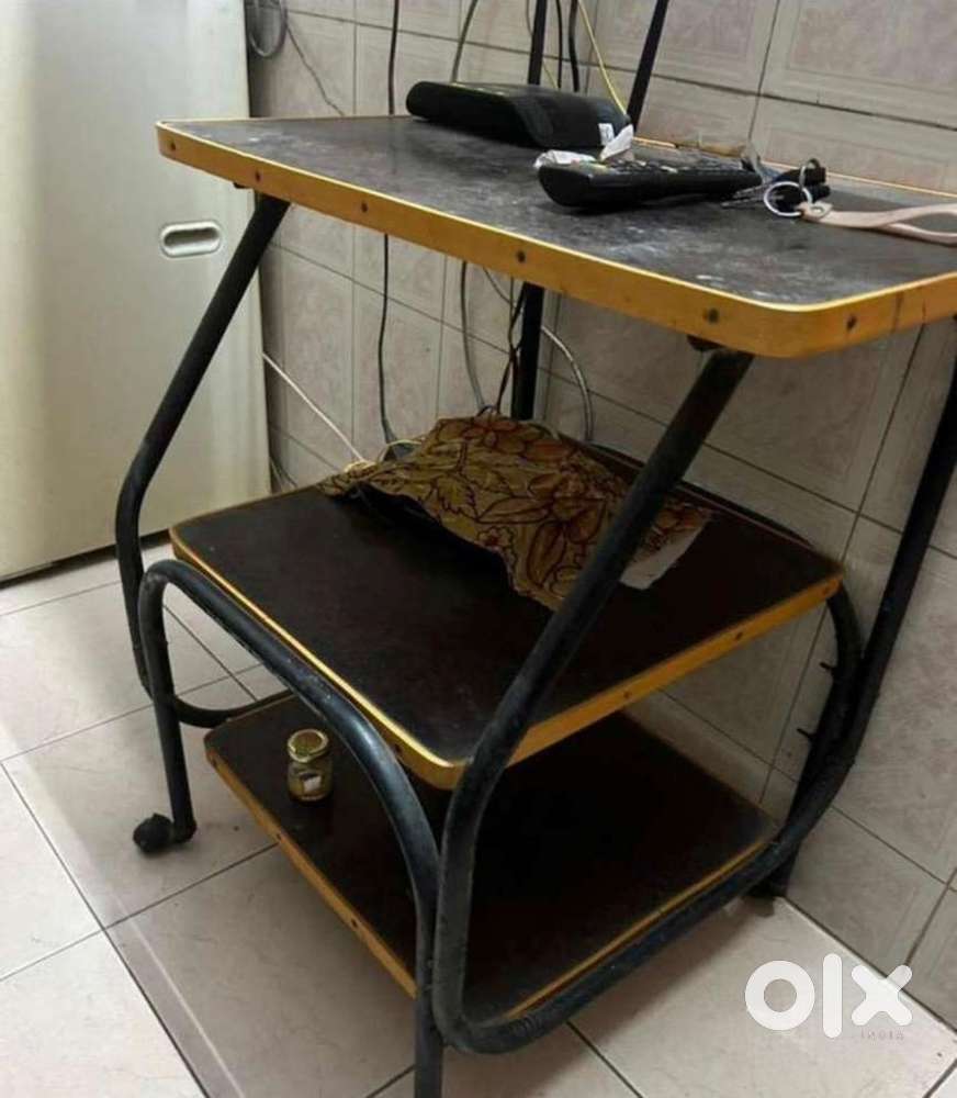 TV table unit with 2 racks