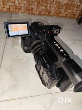 Panasonic UX 90 4k video camera