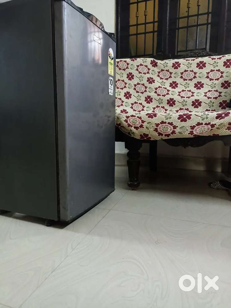 Onida 92 litre fridge