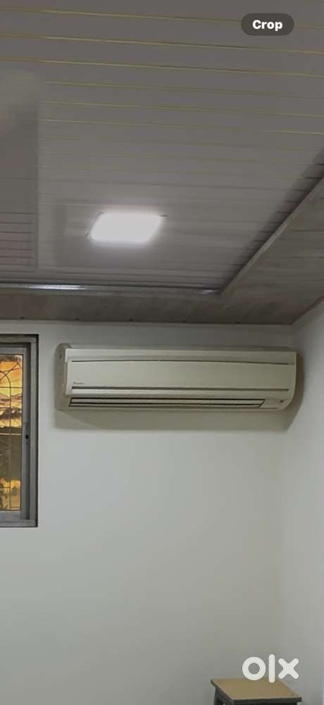 Daikin 1.8Tr split AC