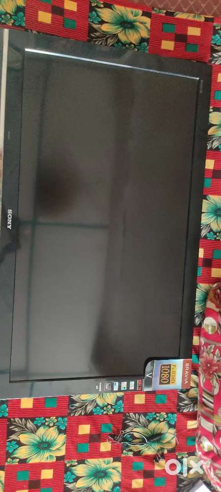 Sony Lcd Tv. Dead condition. Only Tv