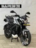 BAJAJ PULSAR NS 200 (2461)