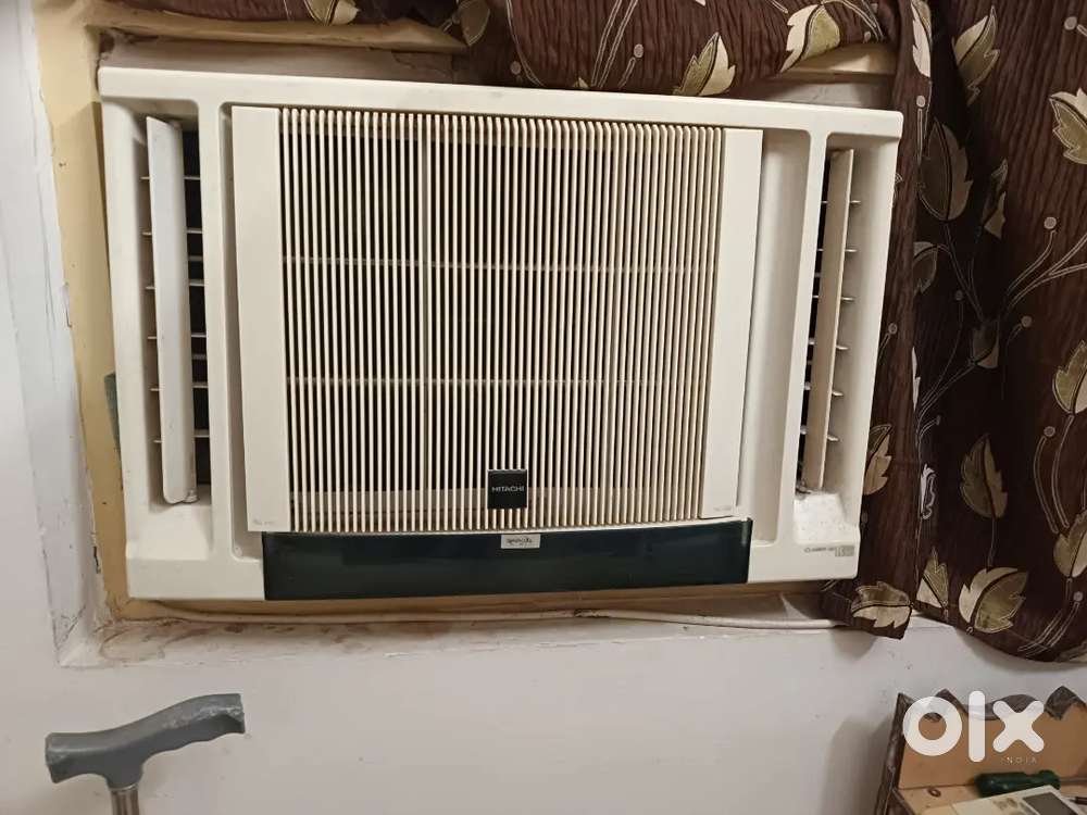 Hitachi 1.5 ton
