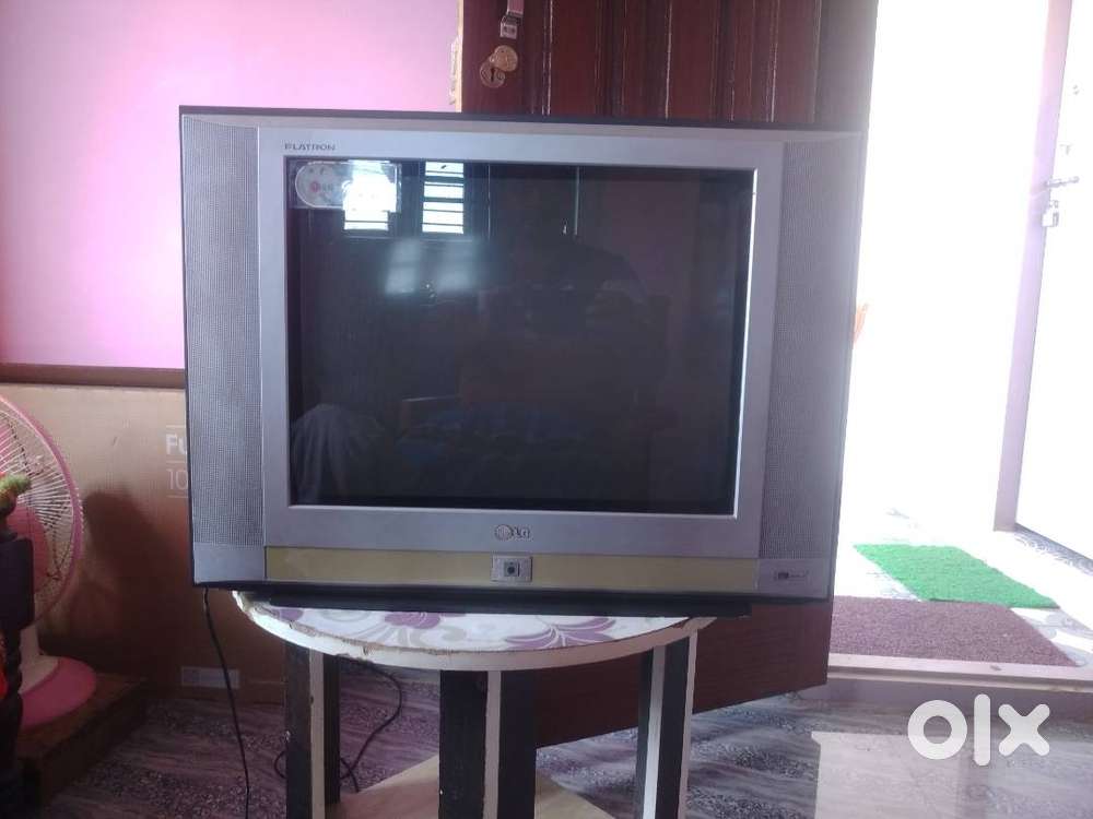 LG FLATRON TV with TV STAND