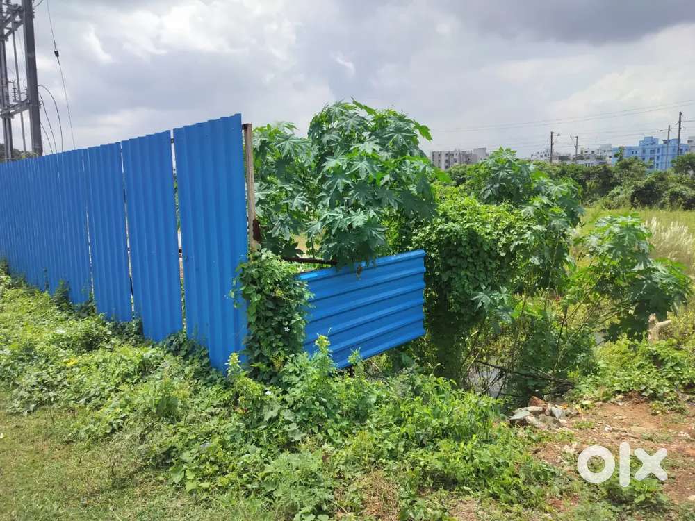 Main Road Side Gharabadi Plot, 2.5 Km From KIIT Square.