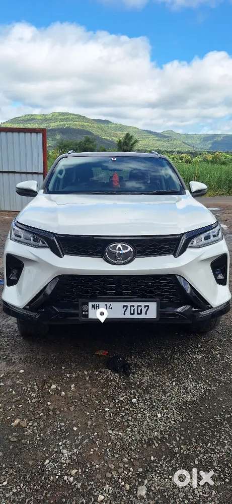 Toyota Fortuner 4X4 MT