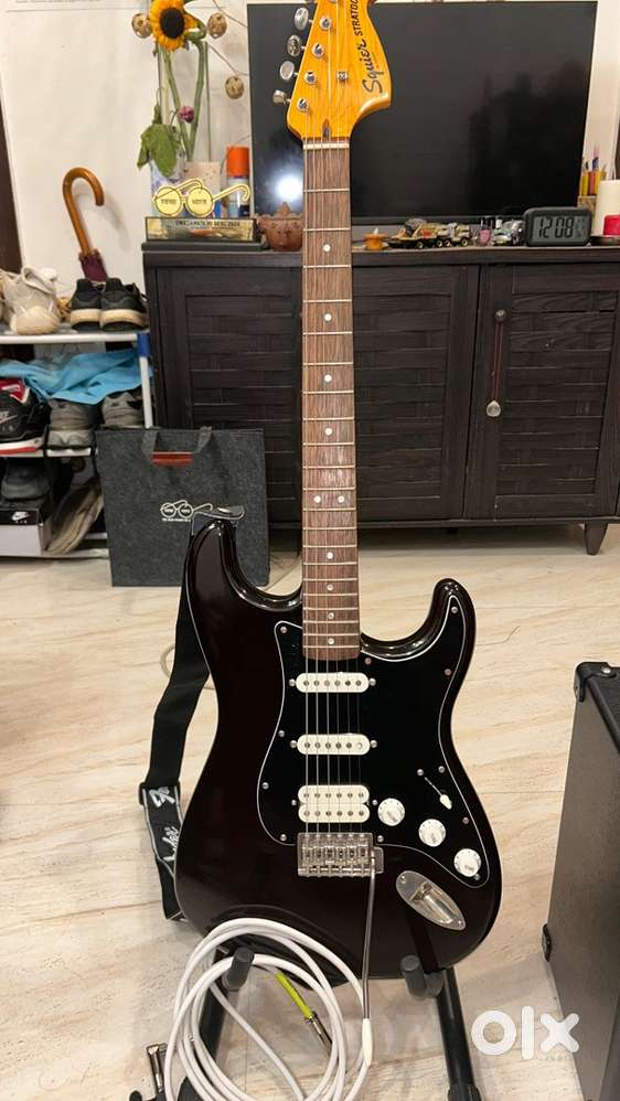 Electric guitar
