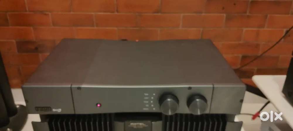 Rega brio3 stereo amplifier