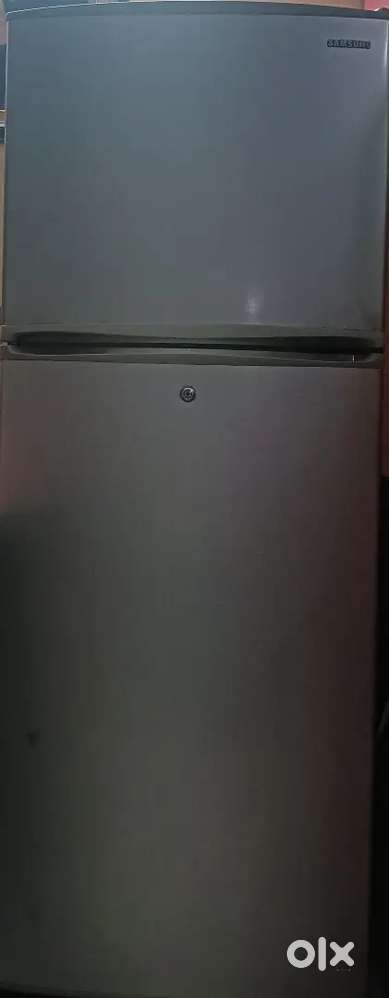 Samsung double door 310 litre refrigerator, 15 years old
