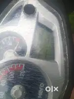 Well maintain scooty, mailege 50kg per litre