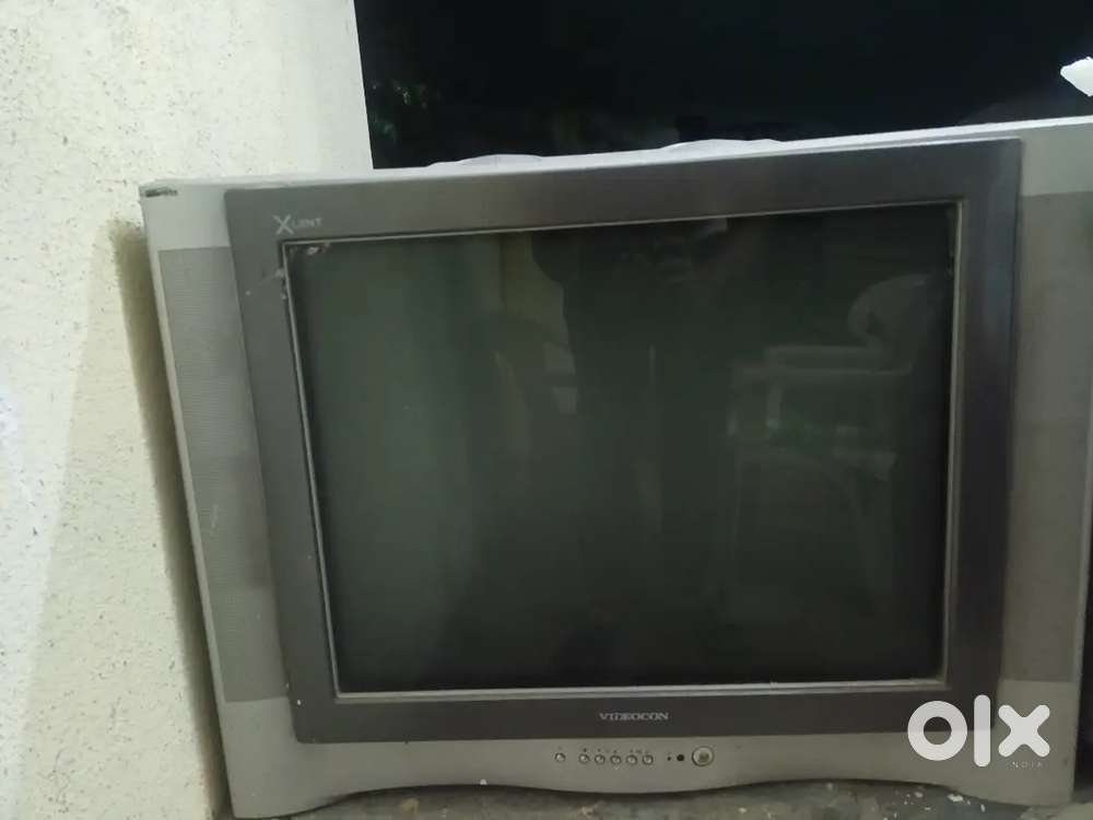 32 inch Box TV with Woofer